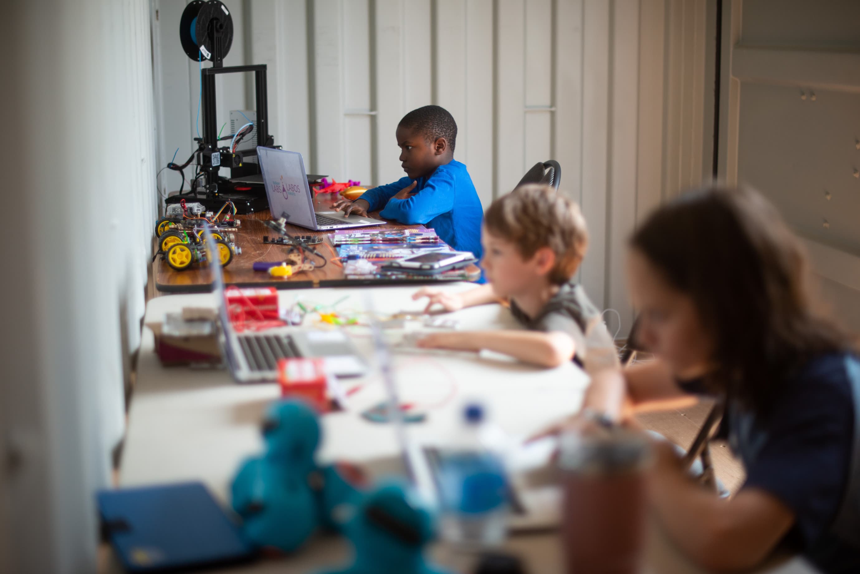 image of kids learning on computer